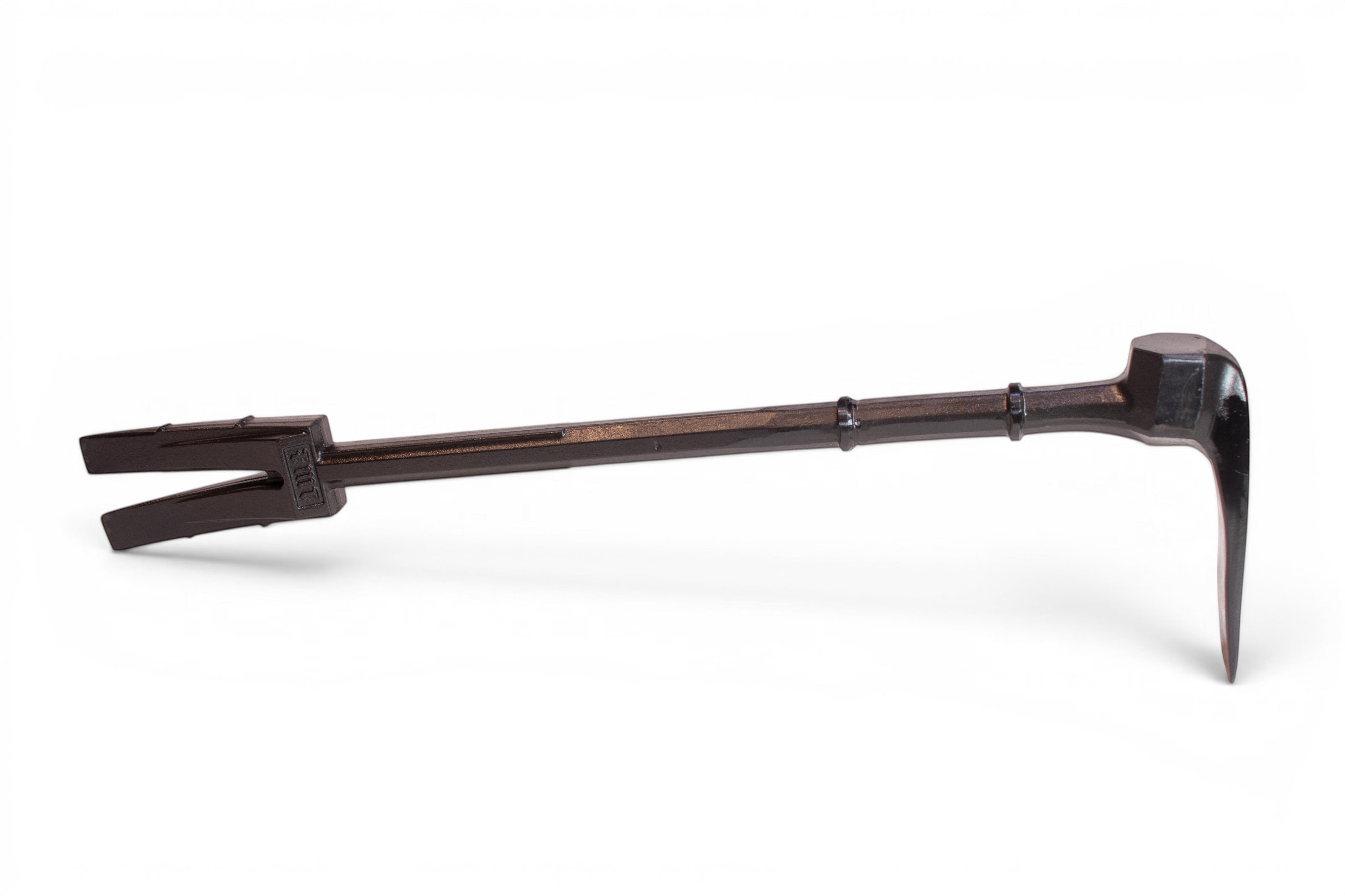 Fire Maul Tools Chicago Kelly forged steel halligan bar with black oxide finish and 90-degree adz for firefighting.